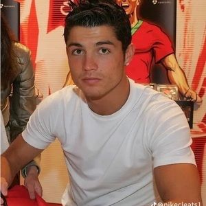 Meet your Posher, Goat